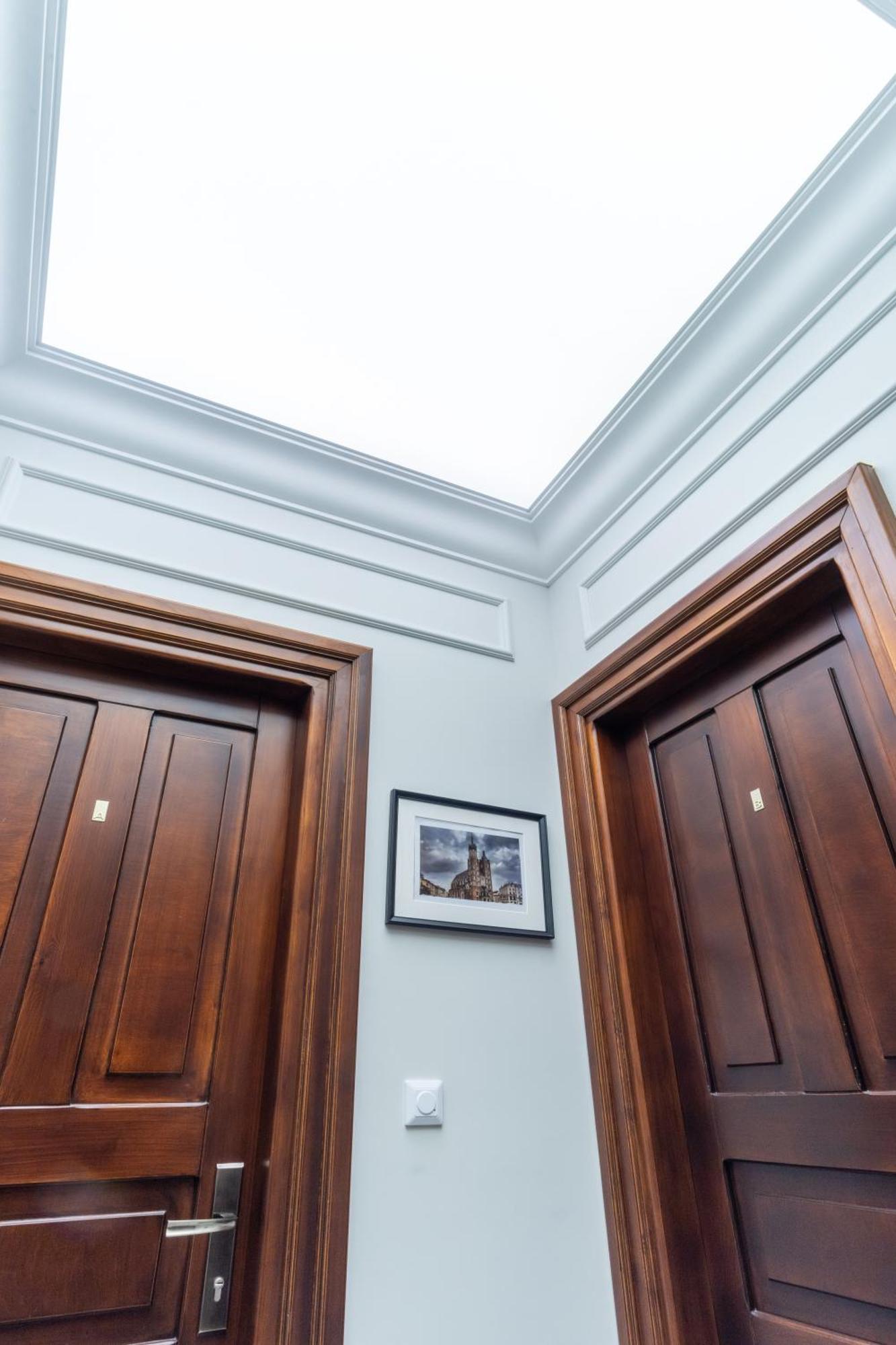 Charm & Comfort Renovated Gem In Old Town Sarego Apt B Krakow Exterior photo
